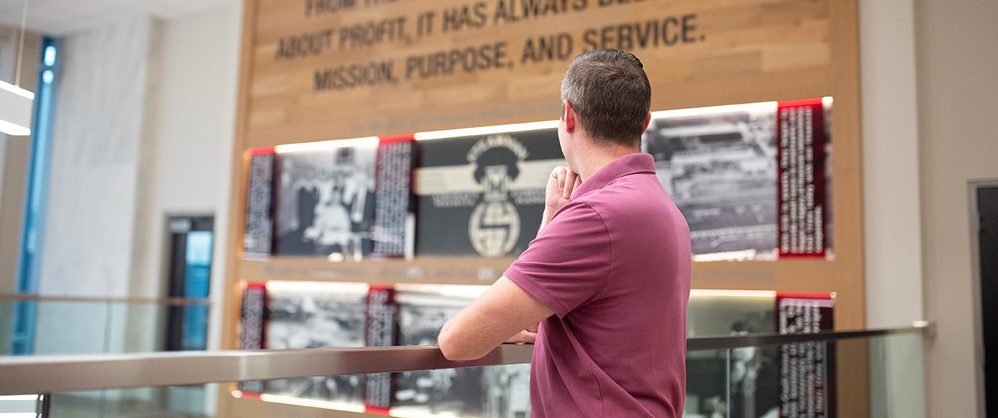 Slider3 Main Career1